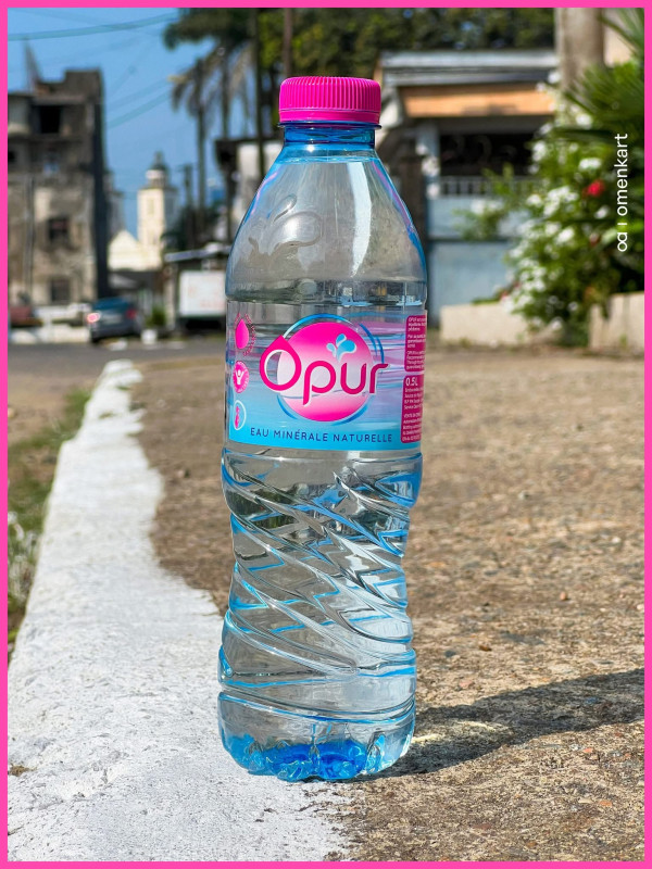 Ôpur Eau de source 12 bouteilles de 1.5L
